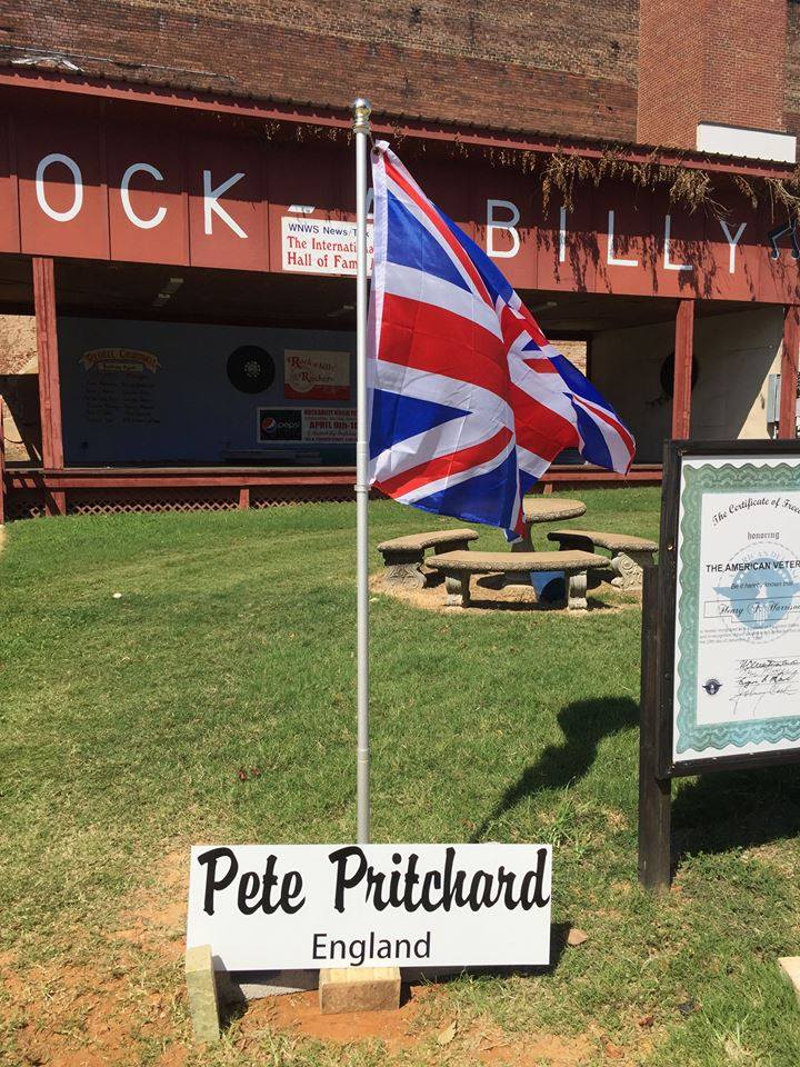 Pete Flag outside Rockabilly Hall Of Fame